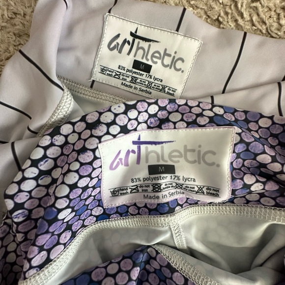 Lot of 2 - Arthletic wear leggings size medium - Picture 4 of 5